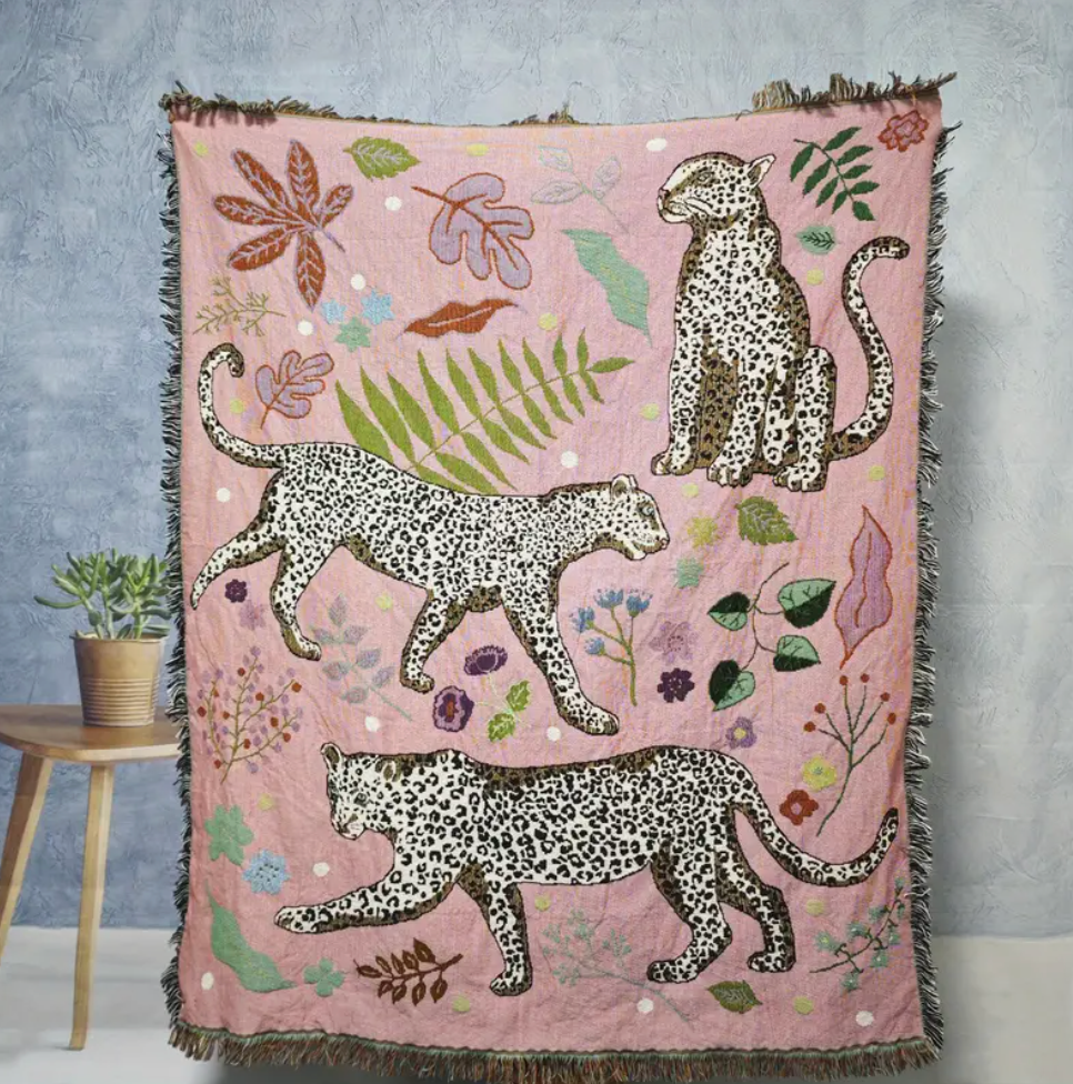 Bohemian Leopard & Botanical Woven Throw Blanket – 160×130 cm Pink Jacquard Decorative Blanket with Tassels for Sofa, Bed & Living Room